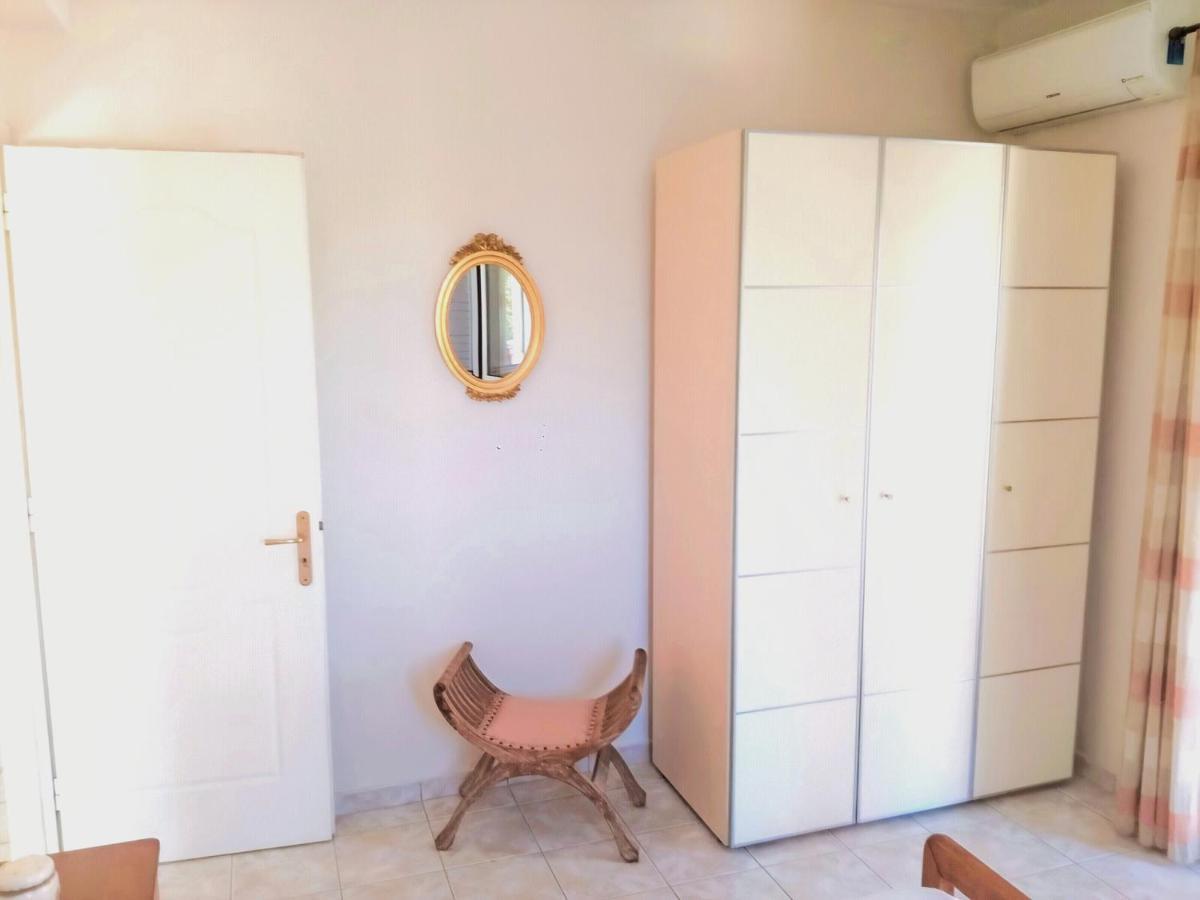 Villa Valia Seaside Ýpsos Buitenkant foto